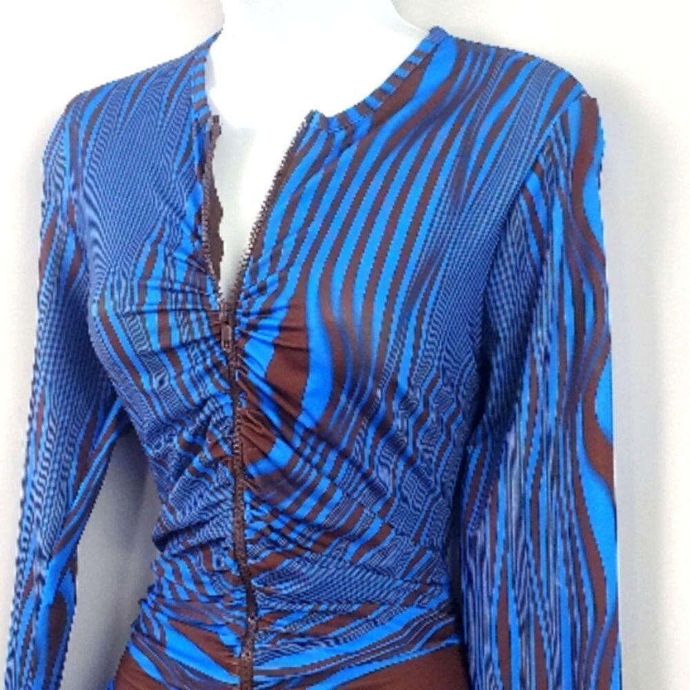 PrettyLittleThing Dress - Picture 2 of 8